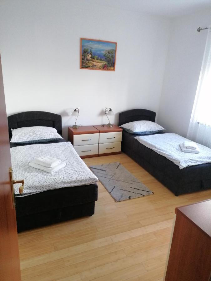Apartment Tisno Exterior foto