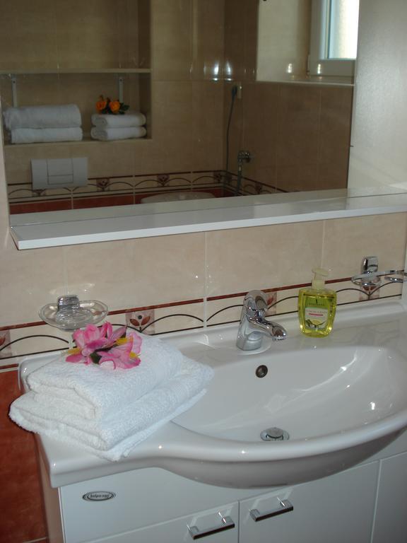 Apartment Tisno Exterior foto