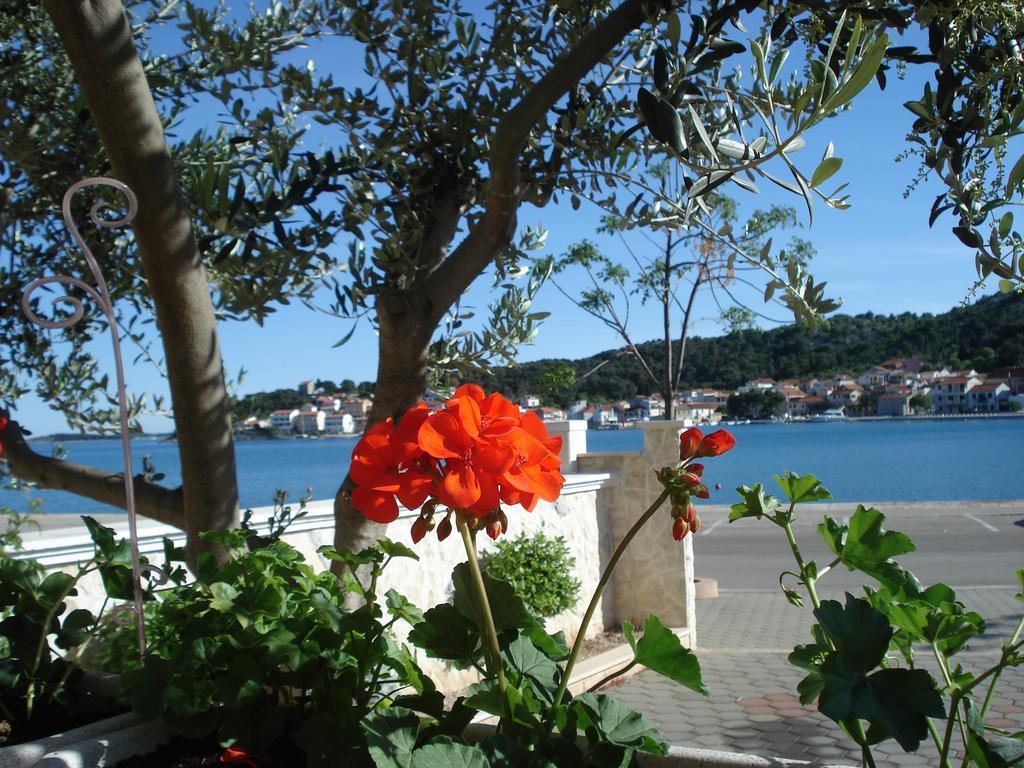 Apartment Tisno Exterior foto