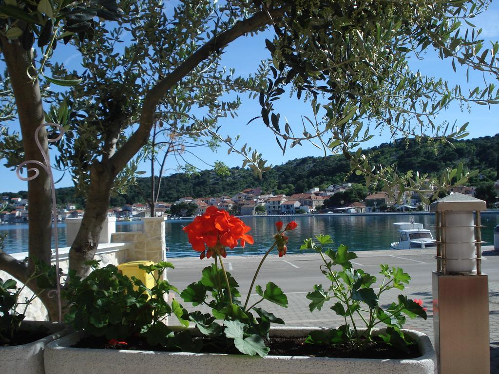 Apartment Tisno Exterior foto