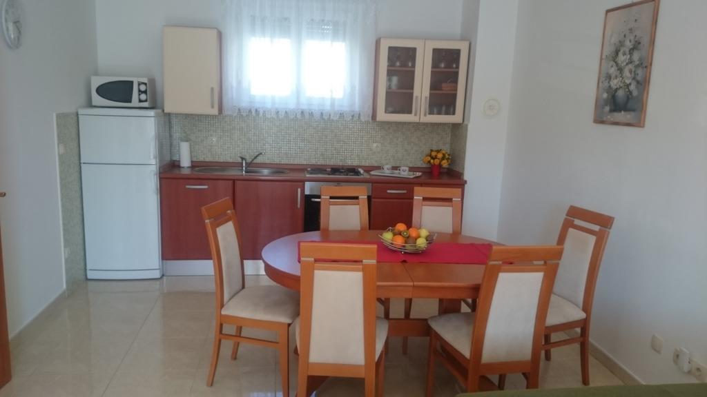 Apartment Tisno Exterior foto